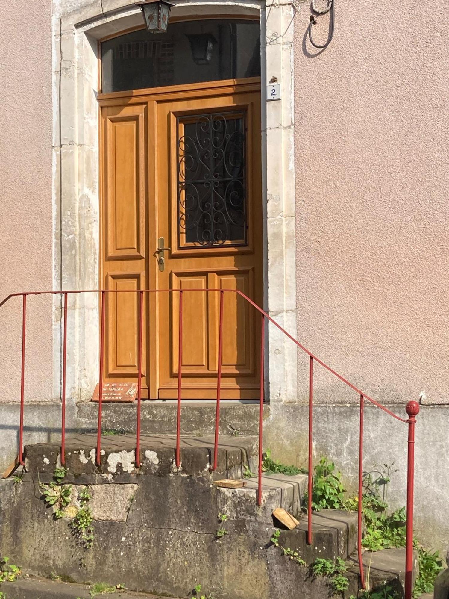 Sur Les Ailes Du Papillon-La Suite Saint-Sauveur-en-Puisaye Exteriör bild